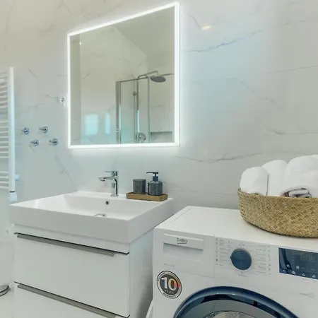 West View スプリト