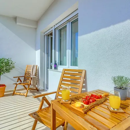 West View アパート *