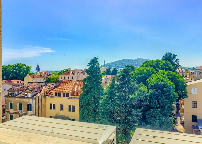 شقة West View سبليت