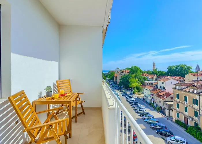 West View سبليت