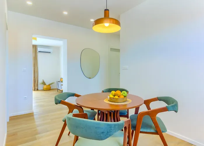 West View سبليت