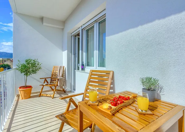 West View Apartman *